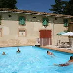 펜션 La Colonie St Joseph - De Charme Pour 9 *