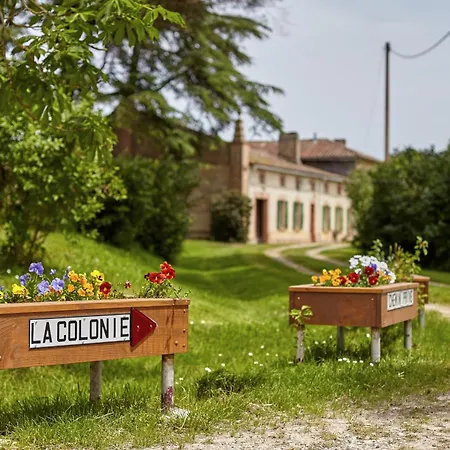펜션 La Colonie St Joseph - De Charme Pour 9 *